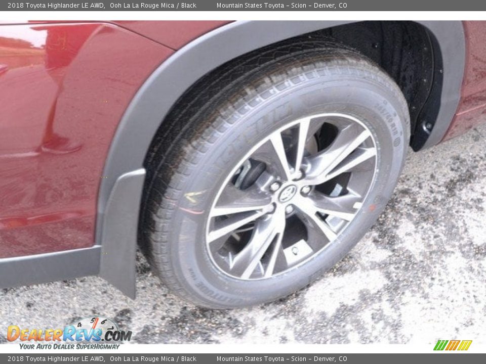 2018 Toyota Highlander LE AWD Ooh La La Rouge Mica / Black Photo #36