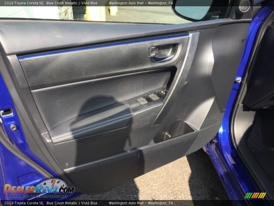 2019 Toyota Corolla SE Blue Crush Metallic / Vivid Blue Photo #8