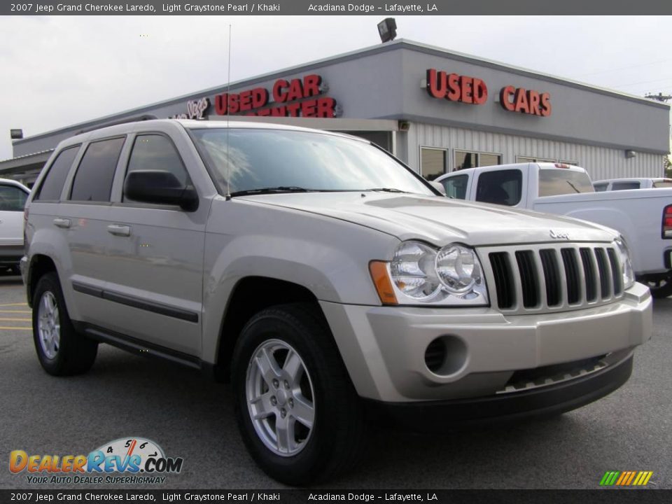 2007 Jeep Grand Cherokee Laredo Light Graystone Pearl / Khaki Photo #1
