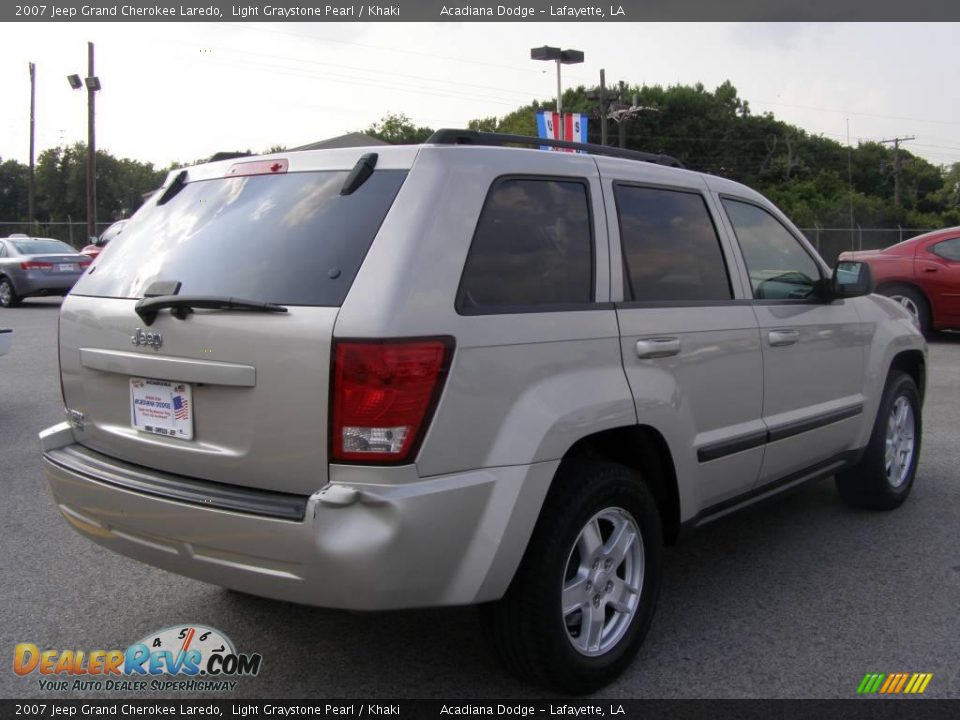 2007 Jeep Grand Cherokee Laredo Light Graystone Pearl / Khaki Photo #3