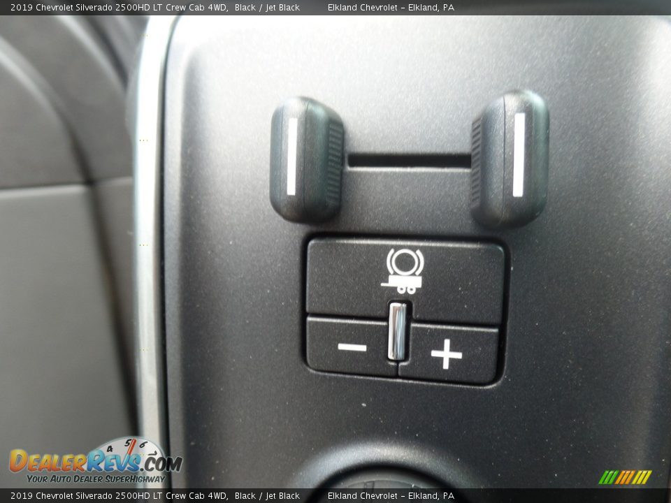 Controls of 2019 Chevrolet Silverado 2500HD LT Crew Cab 4WD Photo #24