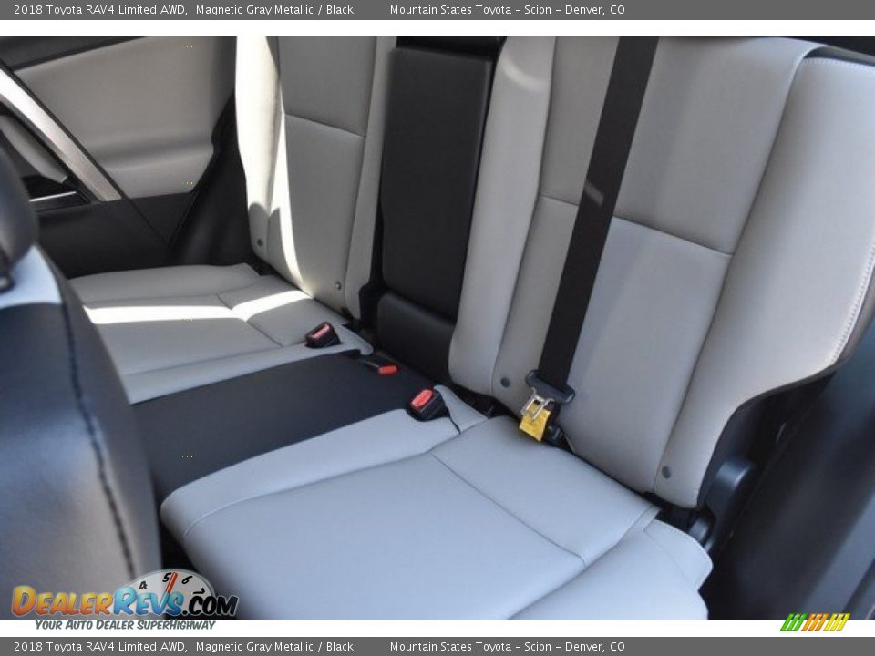 2018 Toyota RAV4 Limited AWD Magnetic Gray Metallic / Black Photo #16