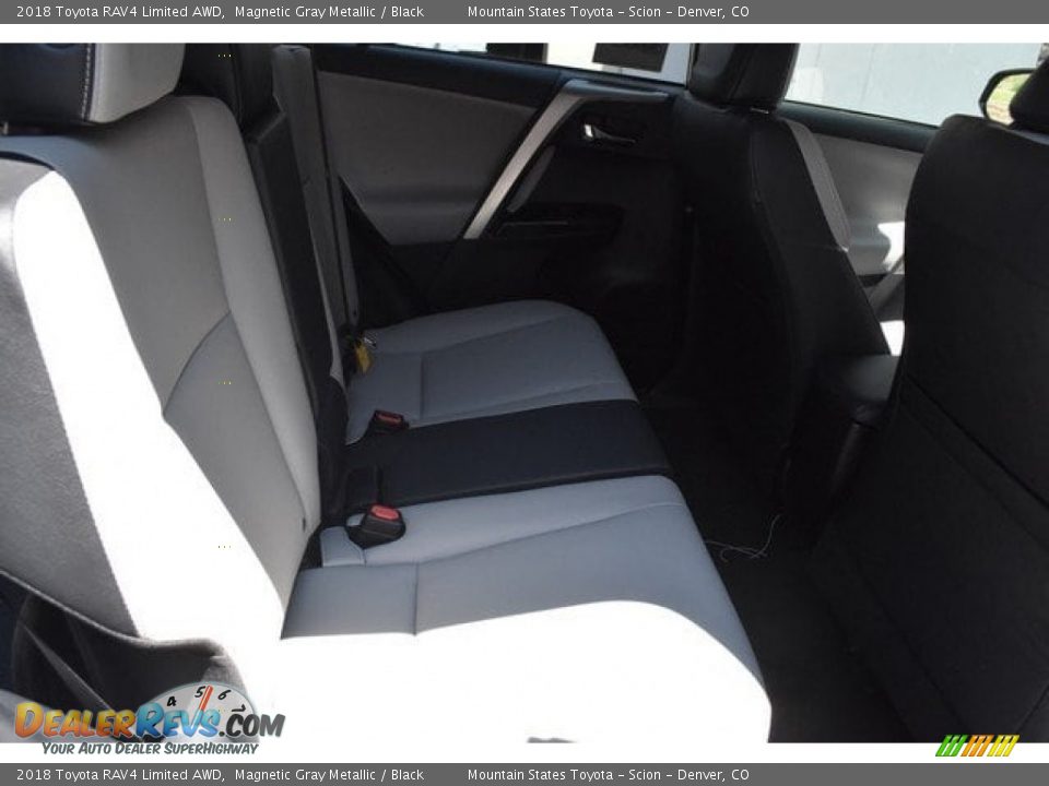2018 Toyota RAV4 Limited AWD Magnetic Gray Metallic / Black Photo #18