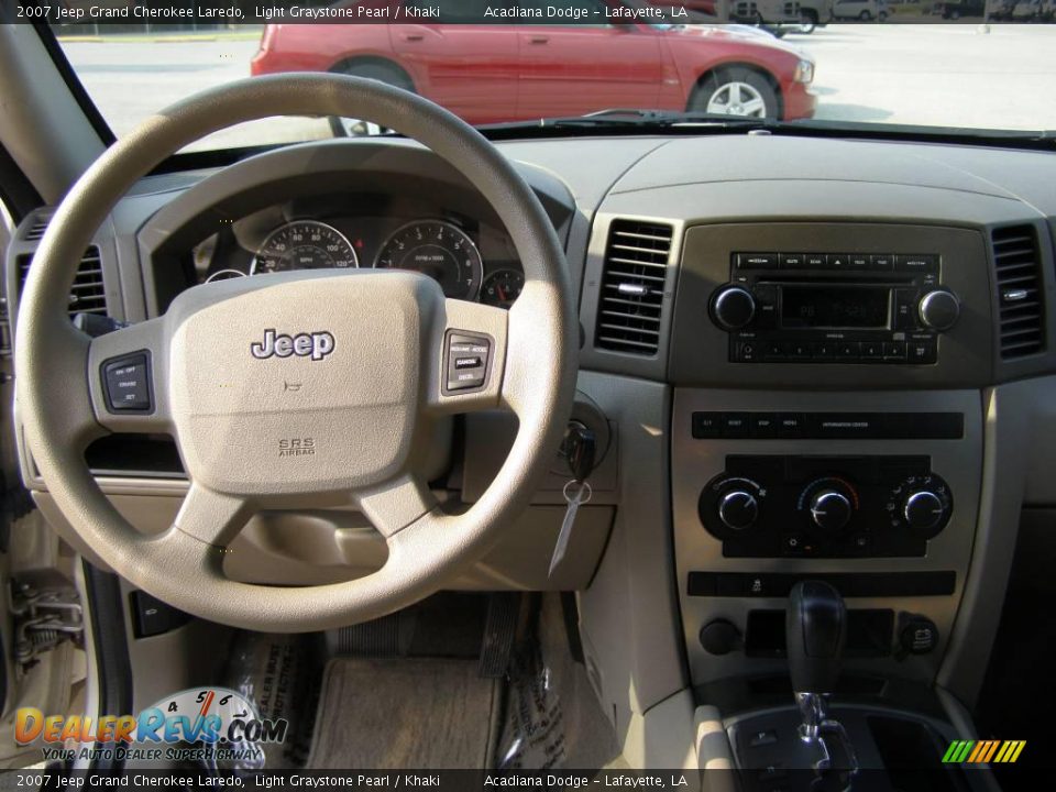 2007 Jeep Grand Cherokee Laredo Light Graystone Pearl / Khaki Photo #11