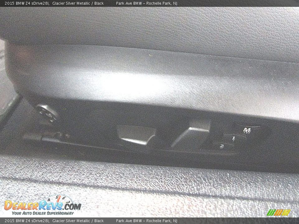 2015 BMW Z4 sDrive28i Glacier Silver Metallic / Black Photo #13