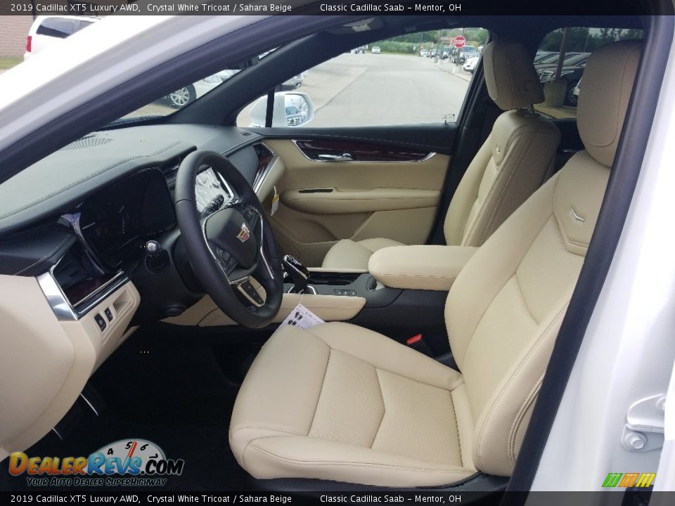2019 Cadillac XT5 Luxury AWD Crystal White Tricoat / Sahara Beige Photo #3