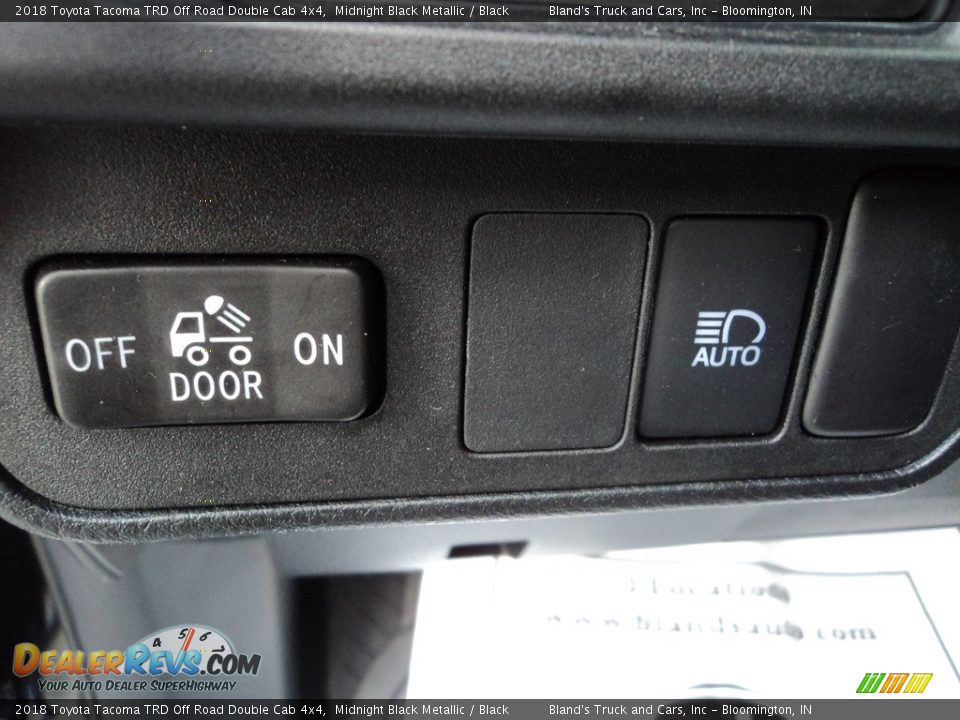 2018 Toyota Tacoma TRD Off Road Double Cab 4x4 Midnight Black Metallic / Black Photo #12