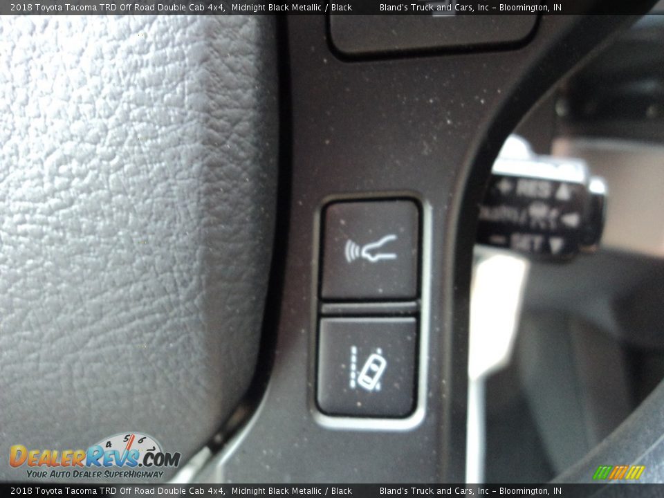 2018 Toyota Tacoma TRD Off Road Double Cab 4x4 Midnight Black Metallic / Black Photo #18