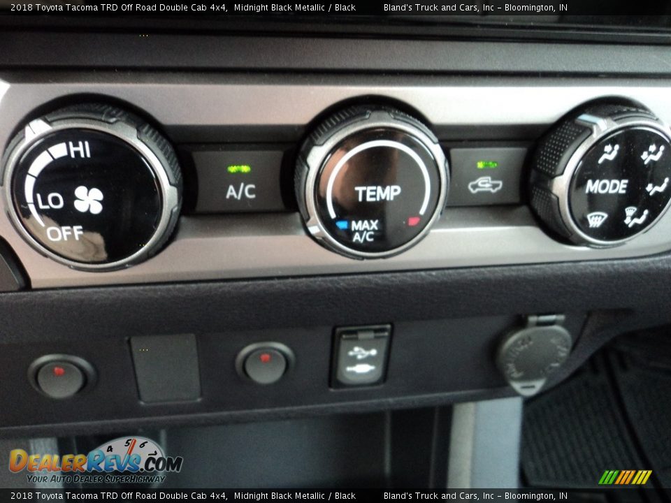 2018 Toyota Tacoma TRD Off Road Double Cab 4x4 Midnight Black Metallic / Black Photo #23