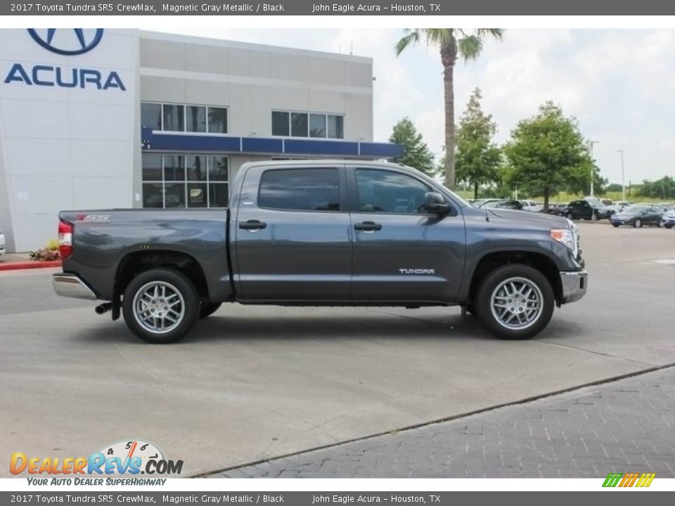 2017 Toyota Tundra SR5 CrewMax Magnetic Gray Metallic / Black Photo #8