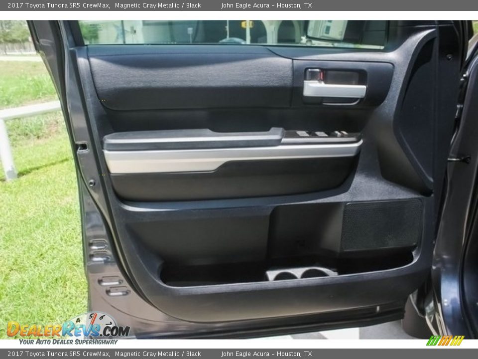 2017 Toyota Tundra SR5 CrewMax Magnetic Gray Metallic / Black Photo #15