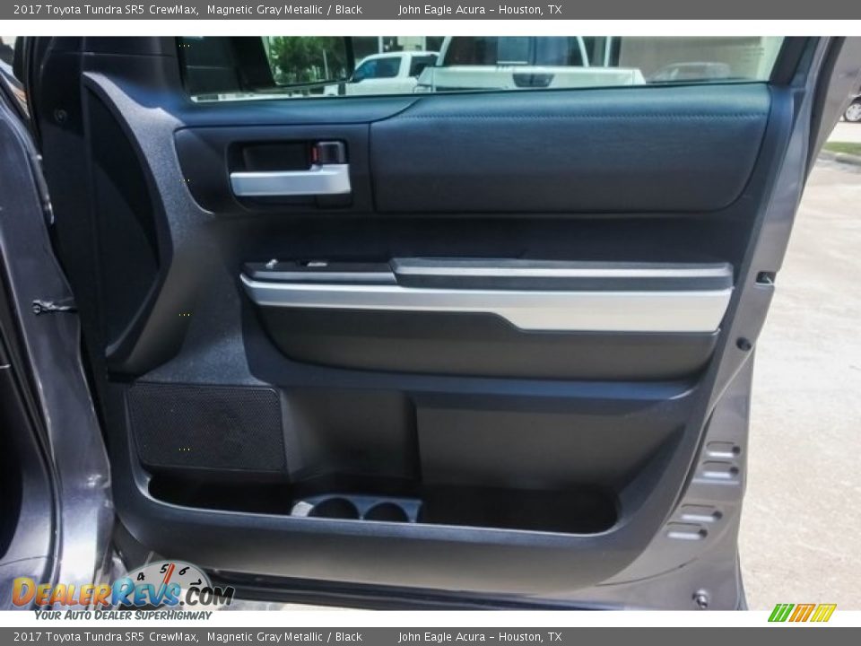 2017 Toyota Tundra SR5 CrewMax Magnetic Gray Metallic / Black Photo #22