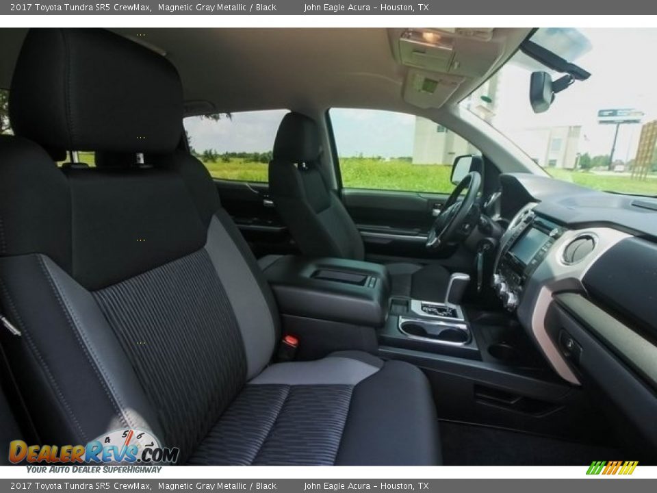2017 Toyota Tundra SR5 CrewMax Magnetic Gray Metallic / Black Photo #23