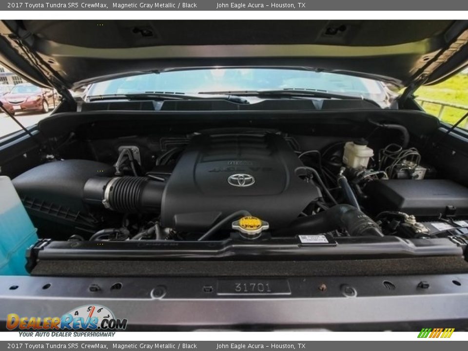 2017 Toyota Tundra SR5 CrewMax Magnetic Gray Metallic / Black Photo #24