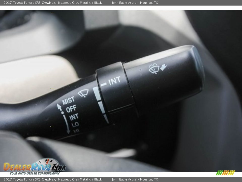 2017 Toyota Tundra SR5 CrewMax Magnetic Gray Metallic / Black Photo #31