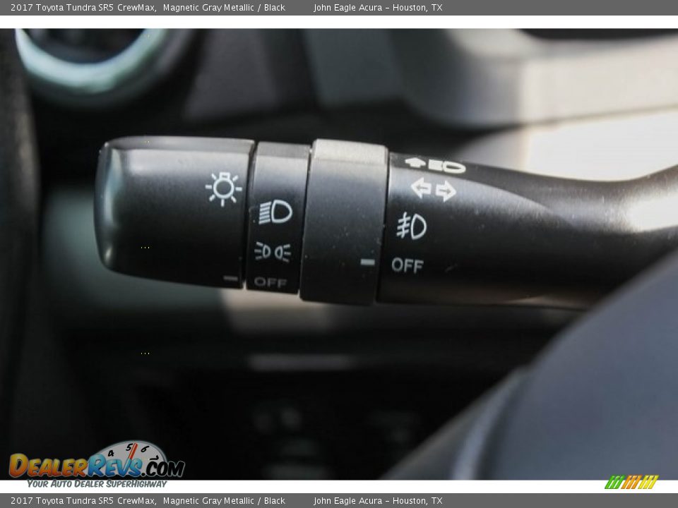 2017 Toyota Tundra SR5 CrewMax Magnetic Gray Metallic / Black Photo #32