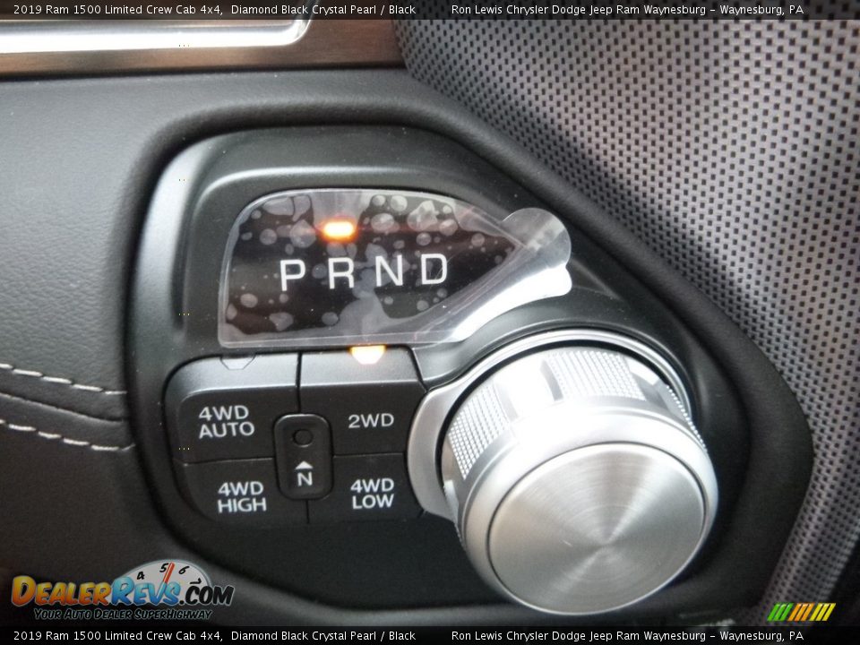 2019 Ram 1500 Limited Crew Cab 4x4 Diamond Black Crystal Pearl / Black Photo #18