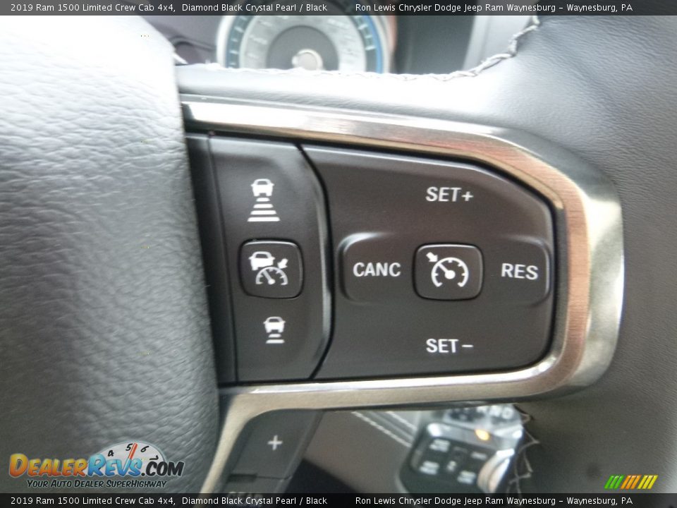2019 Ram 1500 Limited Crew Cab 4x4 Diamond Black Crystal Pearl / Black Photo #19
