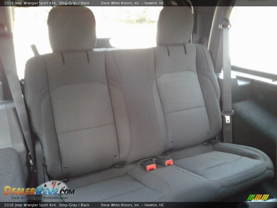 2018 Jeep Wrangler Sport 4x4 Sting-Gray / Black Photo #13