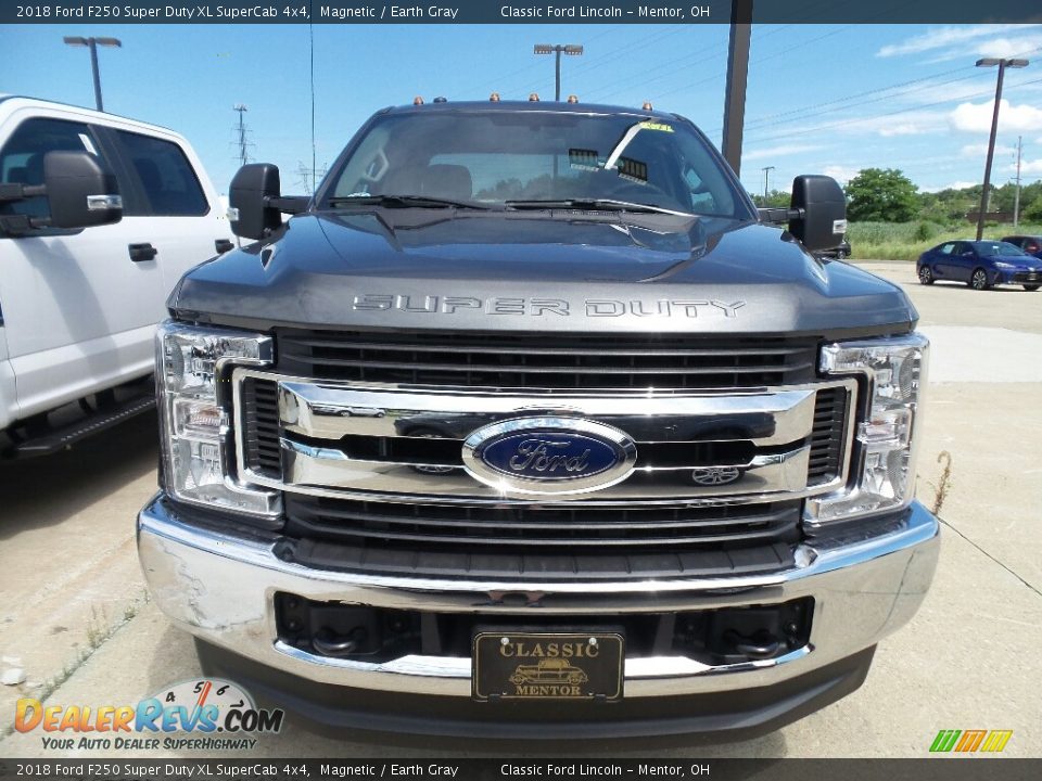 2018 Ford F250 Super Duty XL SuperCab 4x4 Magnetic / Earth Gray Photo #2