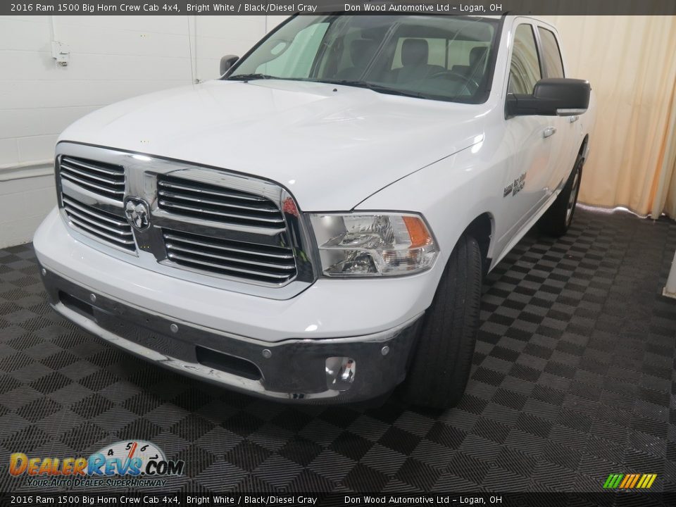 2016 Ram 1500 Big Horn Crew Cab 4x4 Bright White / Black/Diesel Gray Photo #6