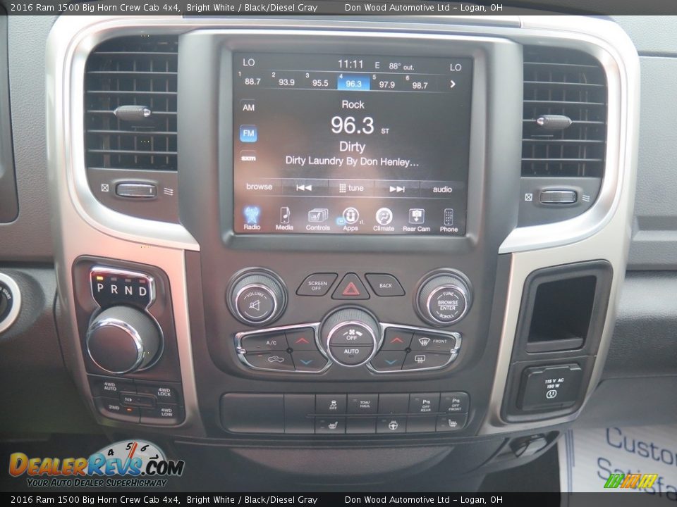 2016 Ram 1500 Big Horn Crew Cab 4x4 Bright White / Black/Diesel Gray Photo #17