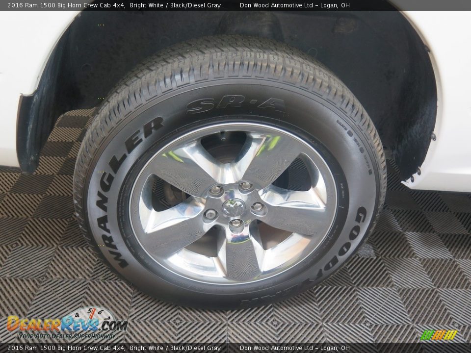 2016 Ram 1500 Big Horn Crew Cab 4x4 Bright White / Black/Diesel Gray Photo #24