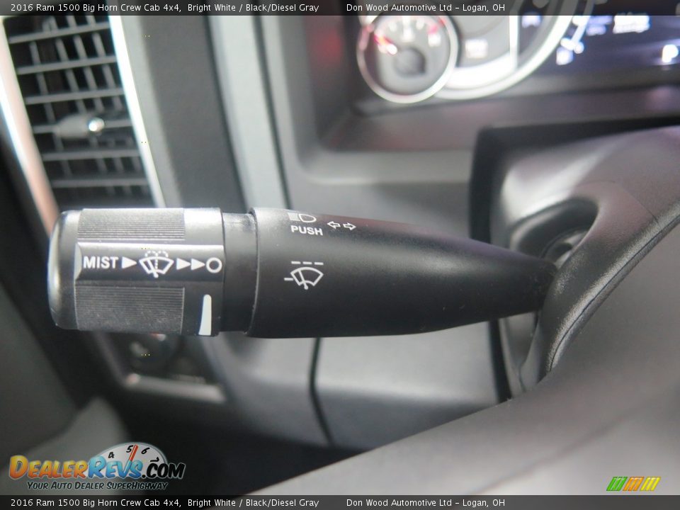 2016 Ram 1500 Big Horn Crew Cab 4x4 Bright White / Black/Diesel Gray Photo #33