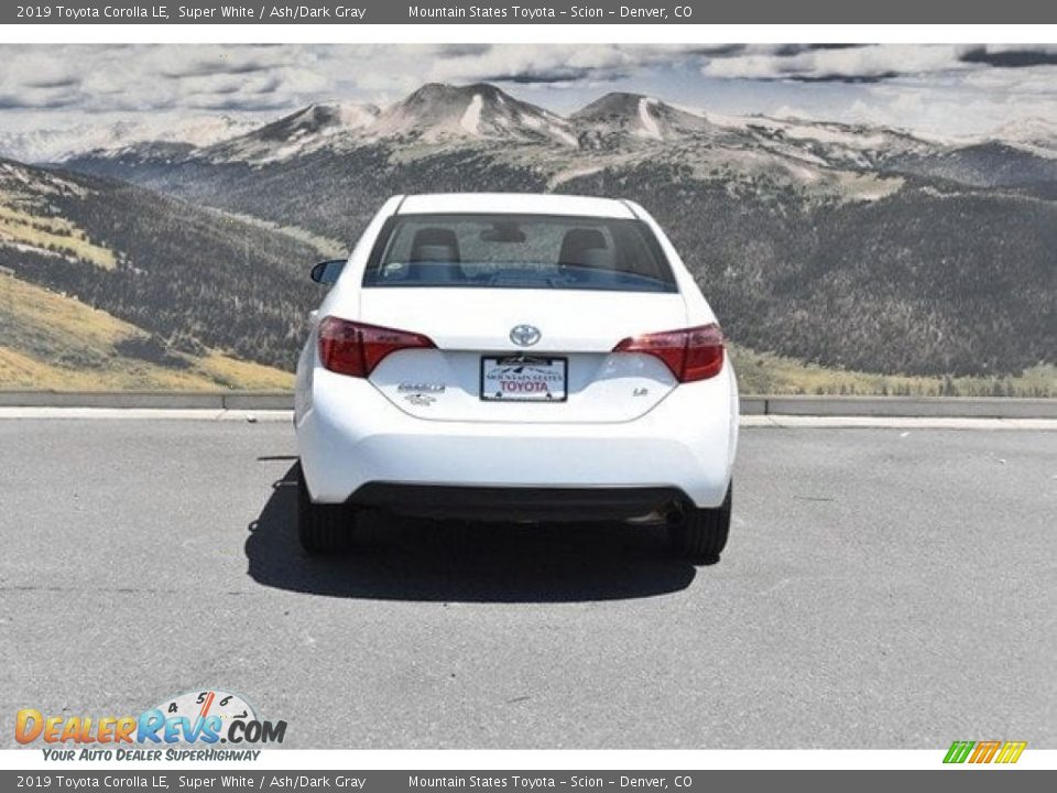 2019 Toyota Corolla LE Super White / Ash/Dark Gray Photo #4
