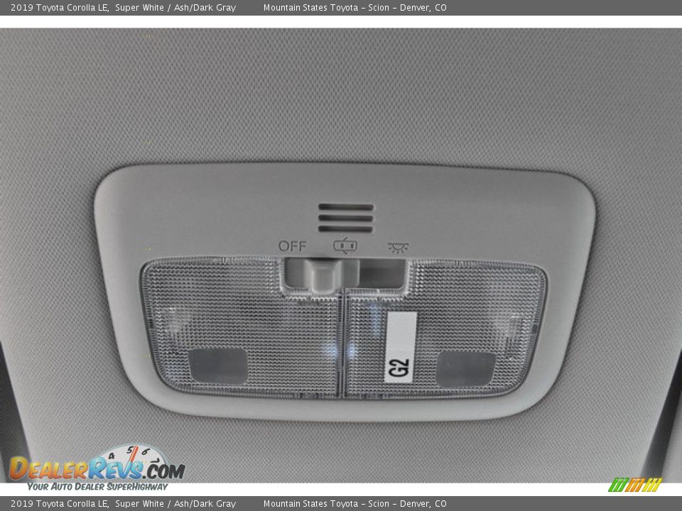 2019 Toyota Corolla LE Super White / Ash/Dark Gray Photo #9