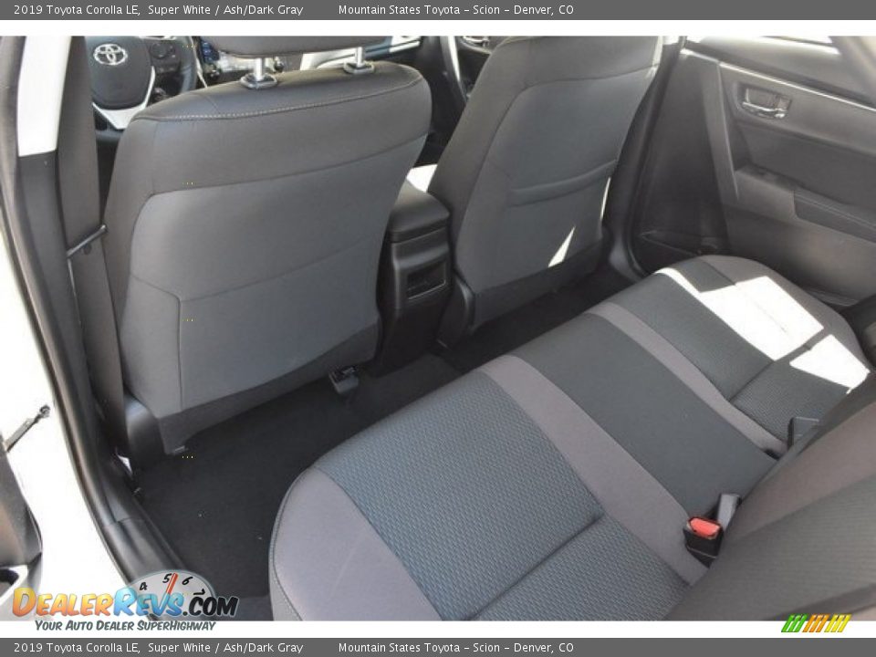 2019 Toyota Corolla LE Super White / Ash/Dark Gray Photo #14