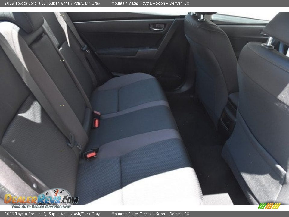 2019 Toyota Corolla LE Super White / Ash/Dark Gray Photo #18