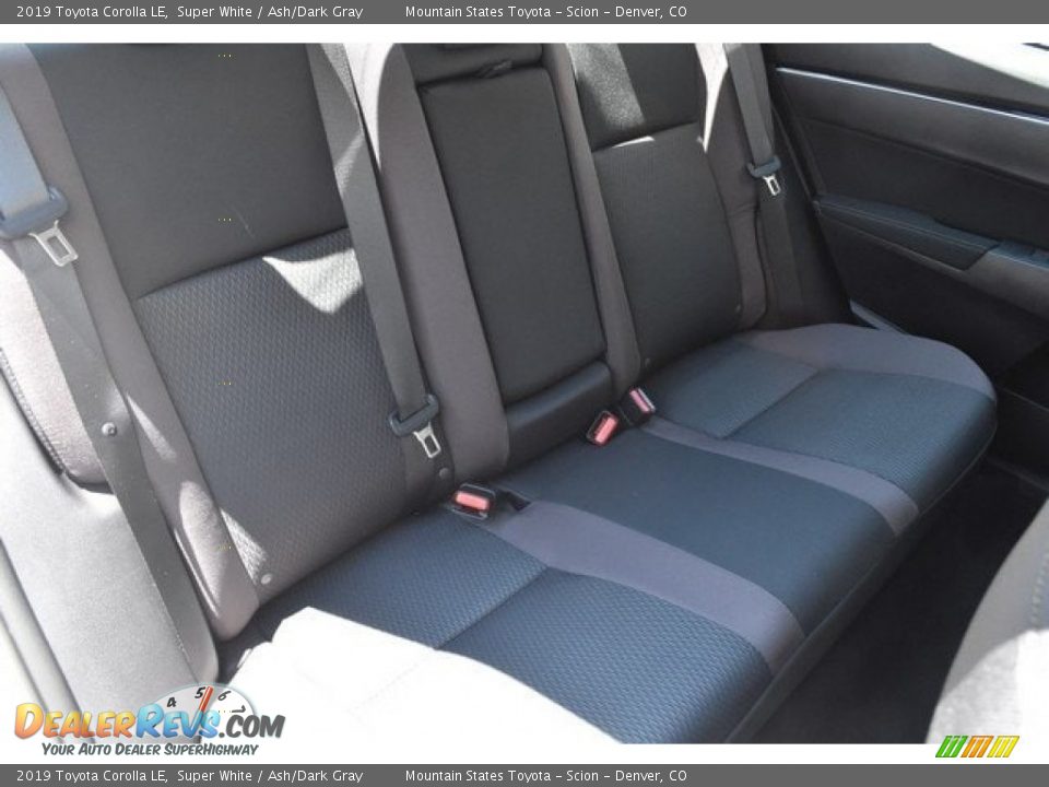 2019 Toyota Corolla LE Super White / Ash/Dark Gray Photo #19
