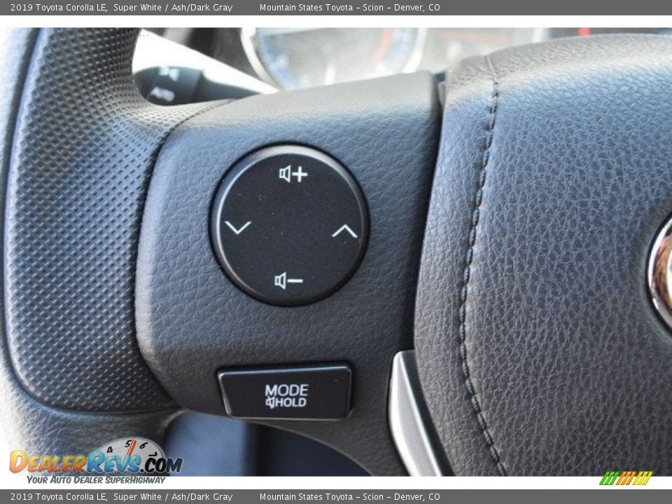 2019 Toyota Corolla LE Super White / Ash/Dark Gray Photo #26
