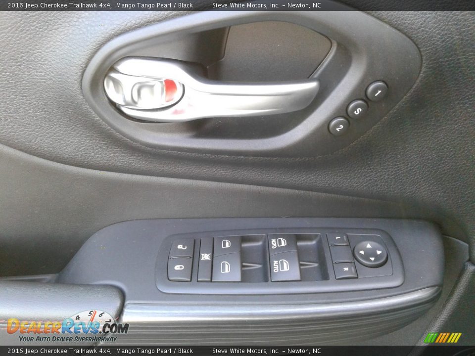 2016 Jeep Cherokee Trailhawk 4x4 Mango Tango Pearl / Black Photo #9