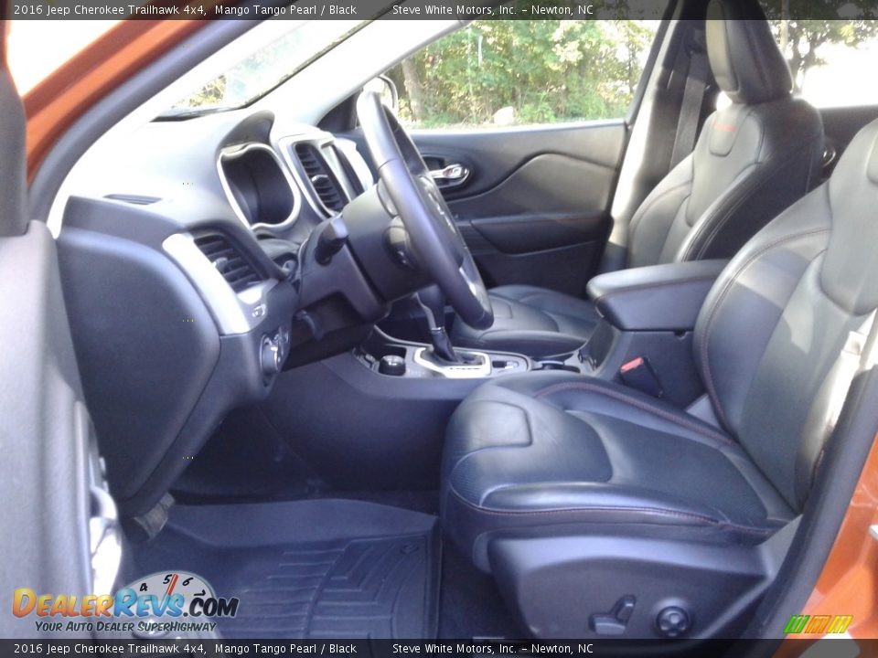 2016 Jeep Cherokee Trailhawk 4x4 Mango Tango Pearl / Black Photo #10