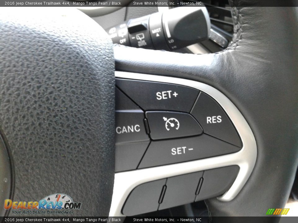 2016 Jeep Cherokee Trailhawk 4x4 Mango Tango Pearl / Black Photo #19
