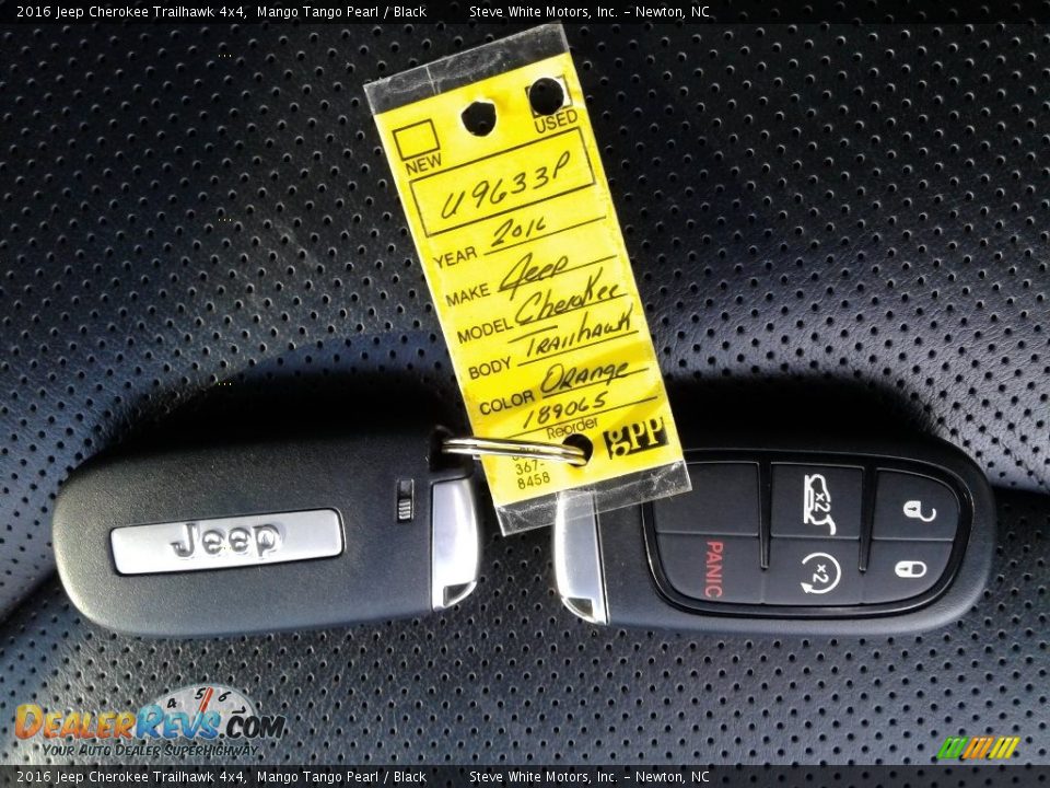 2016 Jeep Cherokee Trailhawk 4x4 Mango Tango Pearl / Black Photo #33