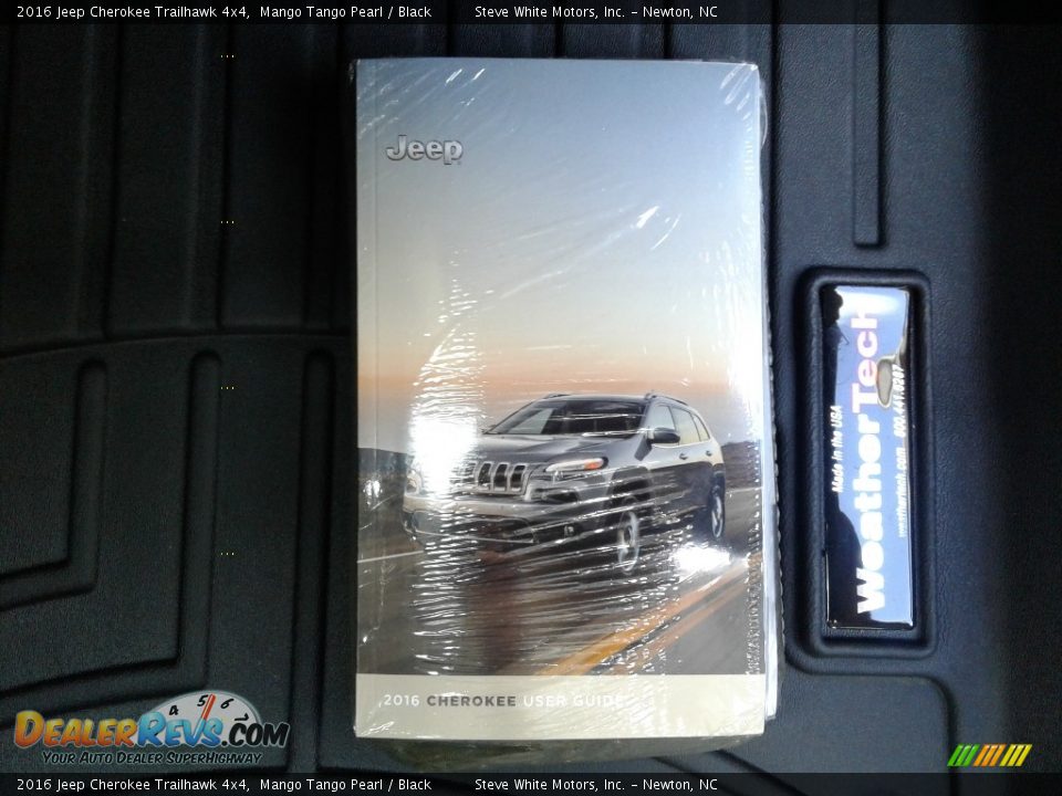 2016 Jeep Cherokee Trailhawk 4x4 Mango Tango Pearl / Black Photo #36