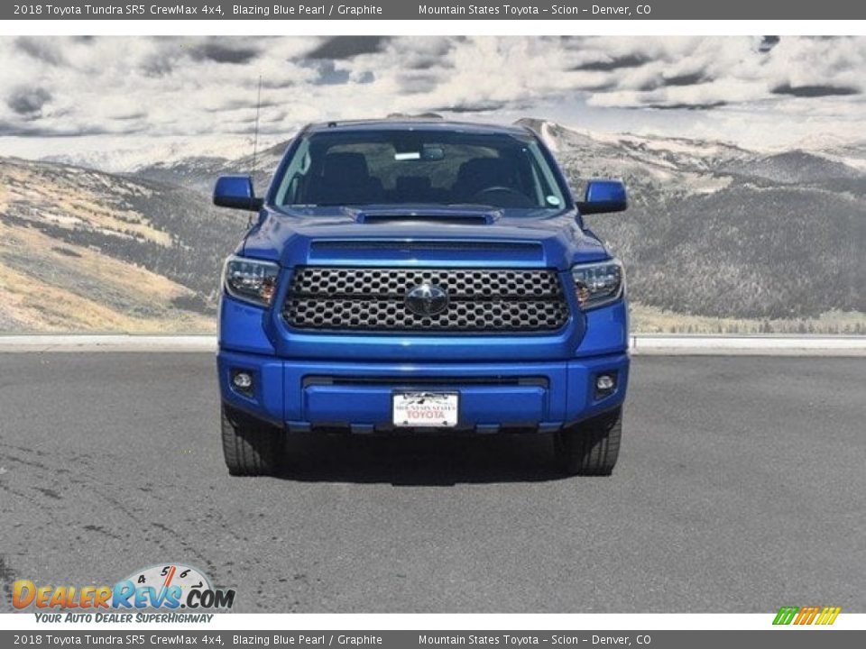 2018 Toyota Tundra SR5 CrewMax 4x4 Blazing Blue Pearl / Graphite Photo #2