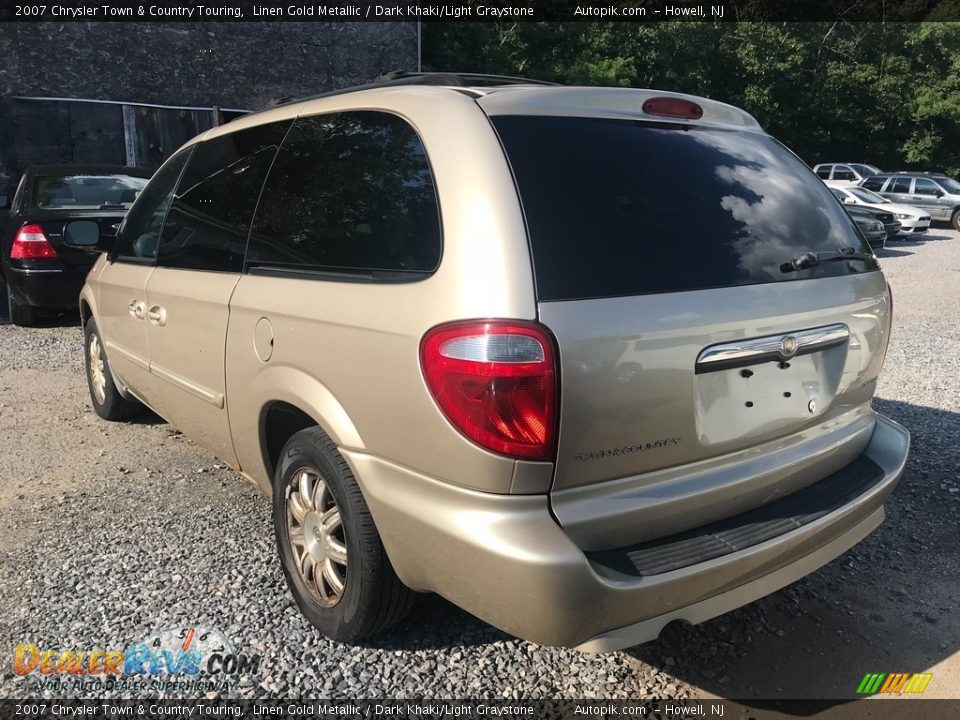 2007 Chrysler Town & Country Touring Linen Gold Metallic / Dark Khaki/Light Graystone Photo #4
