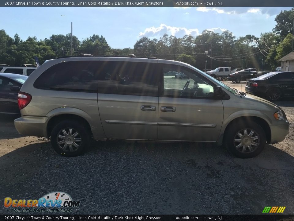 2007 Chrysler Town & Country Touring Linen Gold Metallic / Dark Khaki/Light Graystone Photo #7