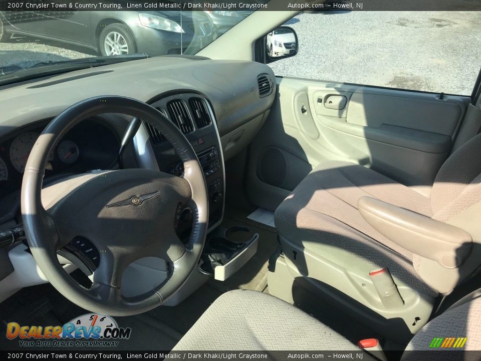 2007 Chrysler Town & Country Touring Linen Gold Metallic / Dark Khaki/Light Graystone Photo #11