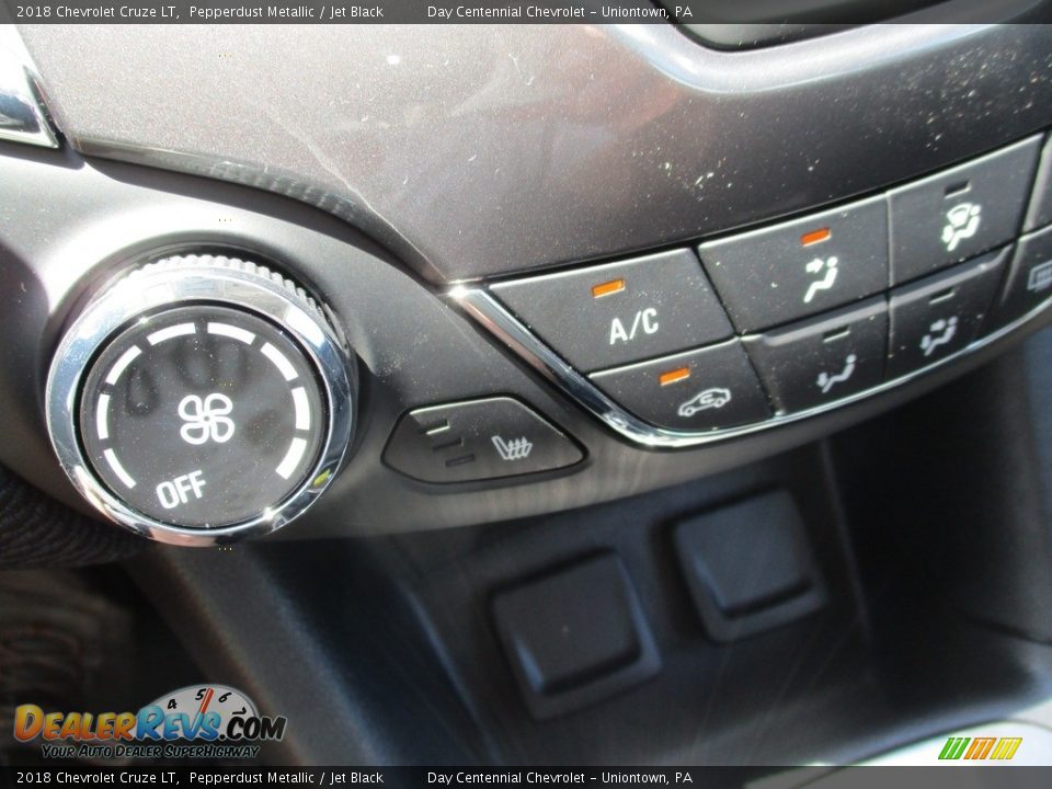 2018 Chevrolet Cruze LT Pepperdust Metallic / Jet Black Photo #9