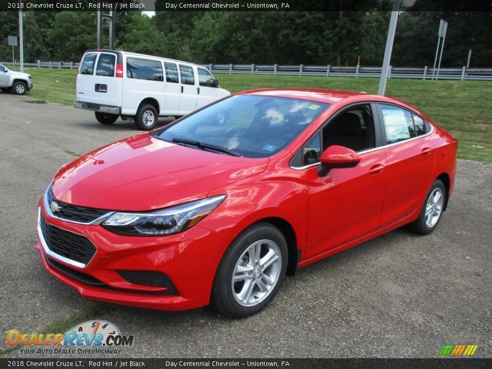 2018 Chevrolet Cruze LT Red Hot / Jet Black Photo #4