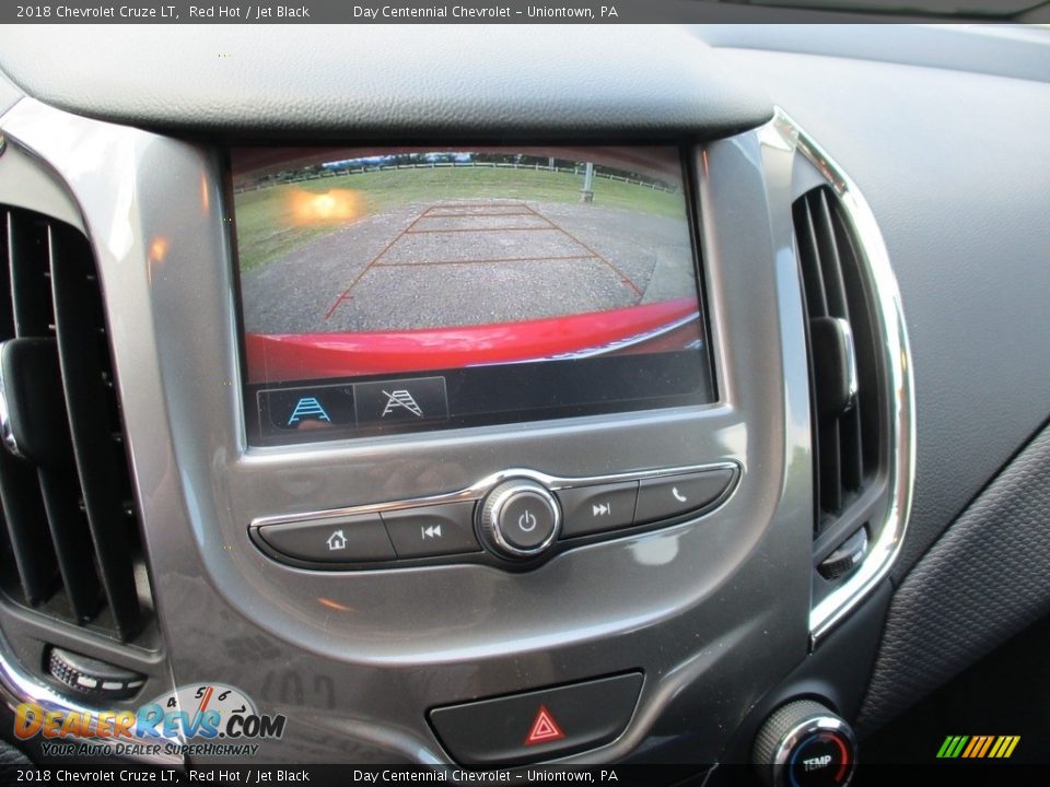 2018 Chevrolet Cruze LT Red Hot / Jet Black Photo #8