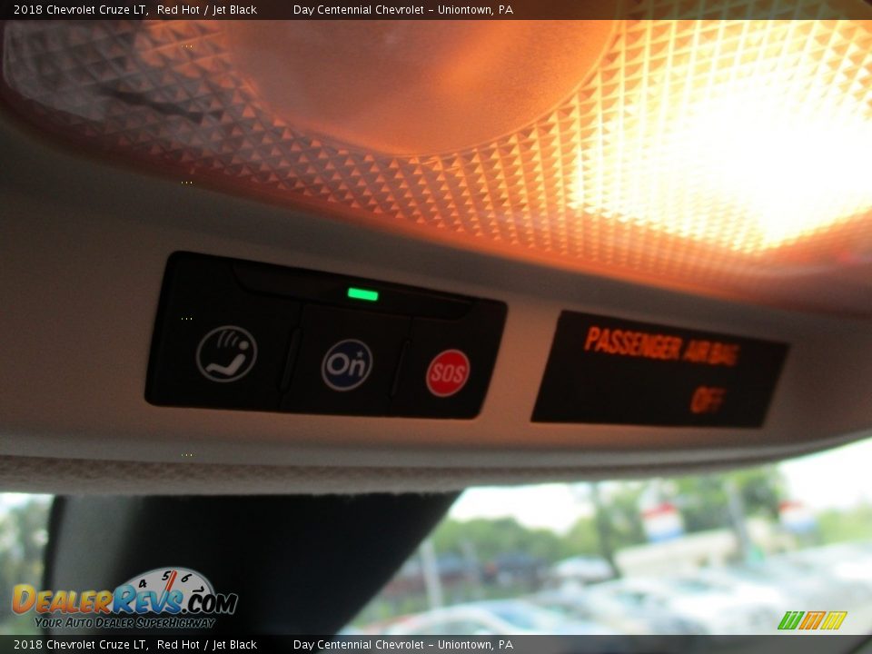 2018 Chevrolet Cruze LT Red Hot / Jet Black Photo #10