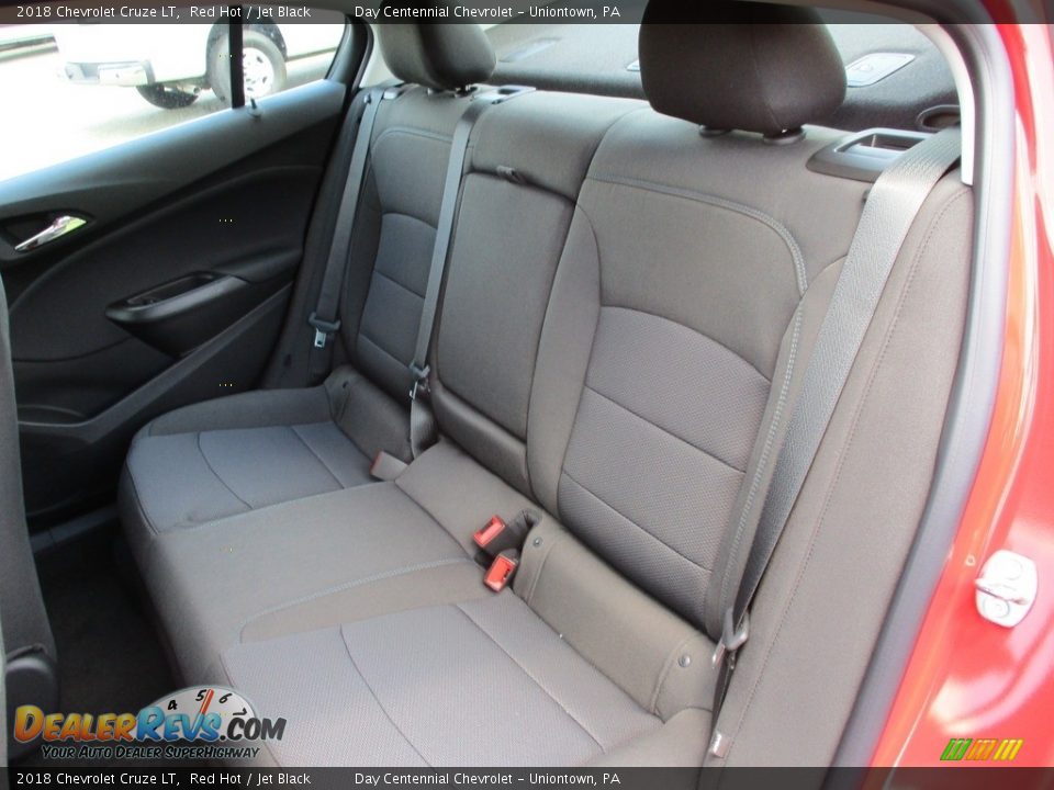 2018 Chevrolet Cruze LT Red Hot / Jet Black Photo #12