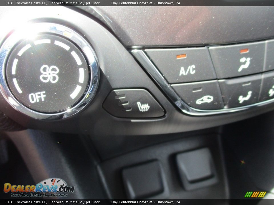 2018 Chevrolet Cruze LT Pepperdust Metallic / Jet Black Photo #10