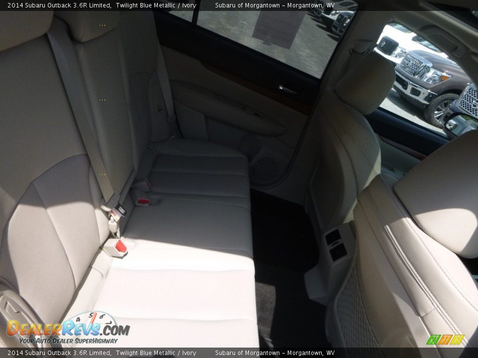 2014 Subaru Outback 3.6R Limited Twilight Blue Metallic / Ivory Photo #13